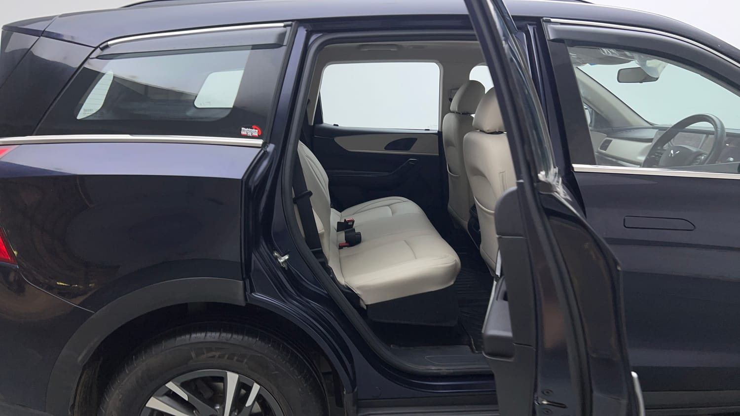 Used 2024 Mahindra XUV700 AX 5 Petrol AT 5 STR Petrol Automatic interior RIGHT SIDE REAR DOOR CABIN VIEW