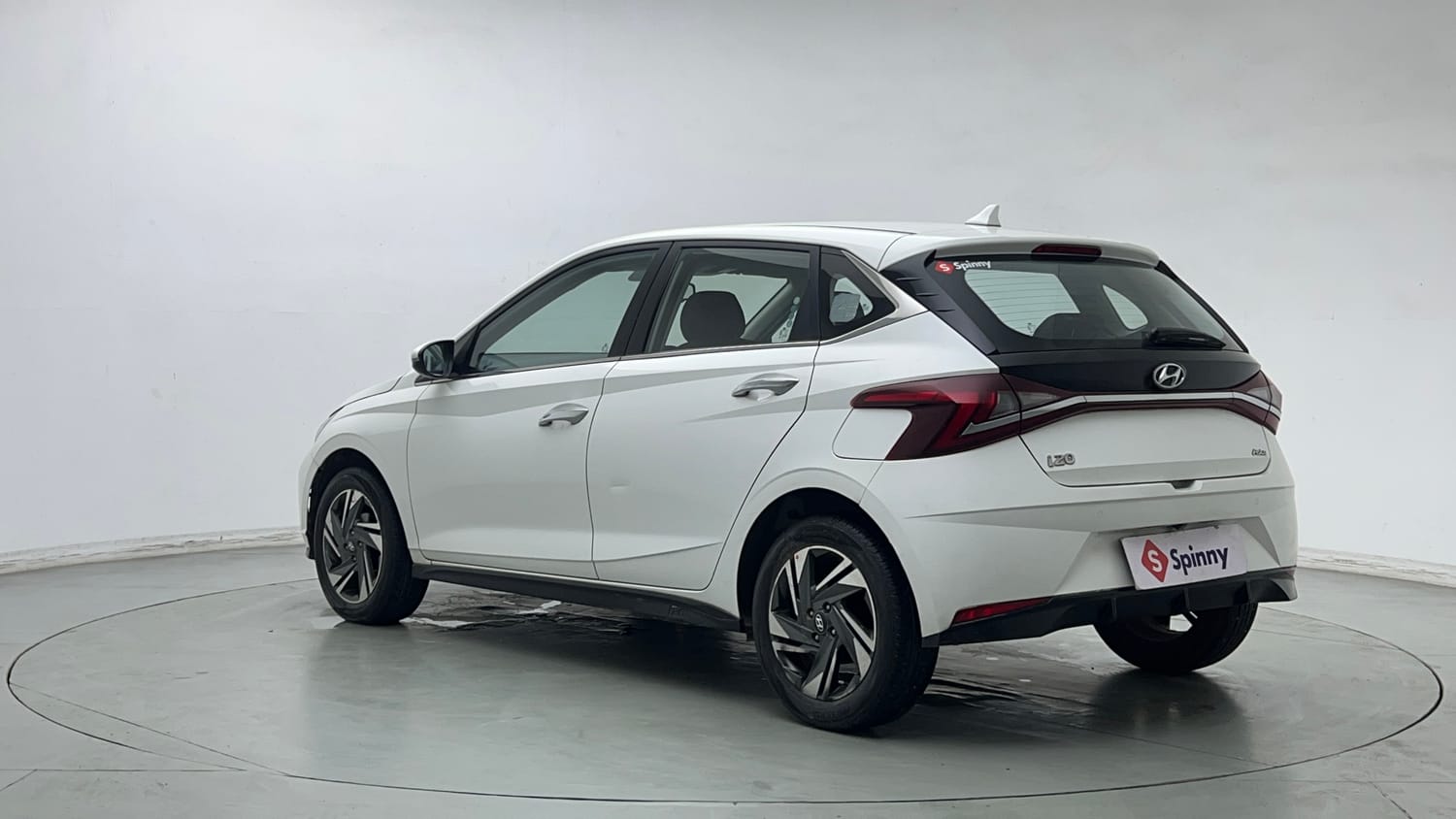 Used 2022 Hyundai i20 Asta (O) 1.2 IVT Petrol Automatic exterior LEFT REAR CORNER VIEW