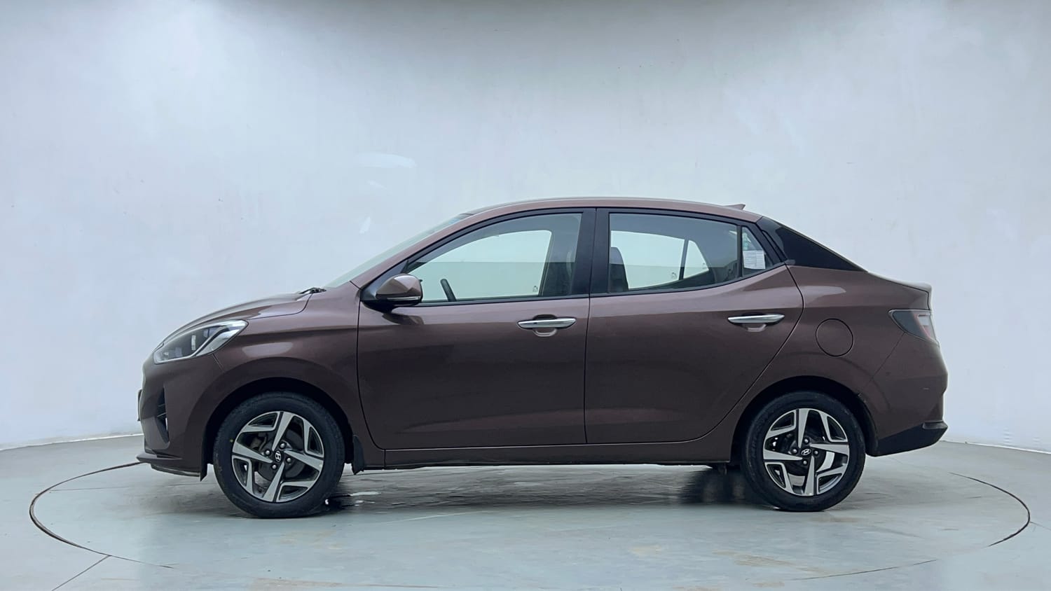 Used 2020 Hyundai Aura SX Plus 1.2 AMT Petrol Petrol Automatic exterior LEFT SIDE VIEW