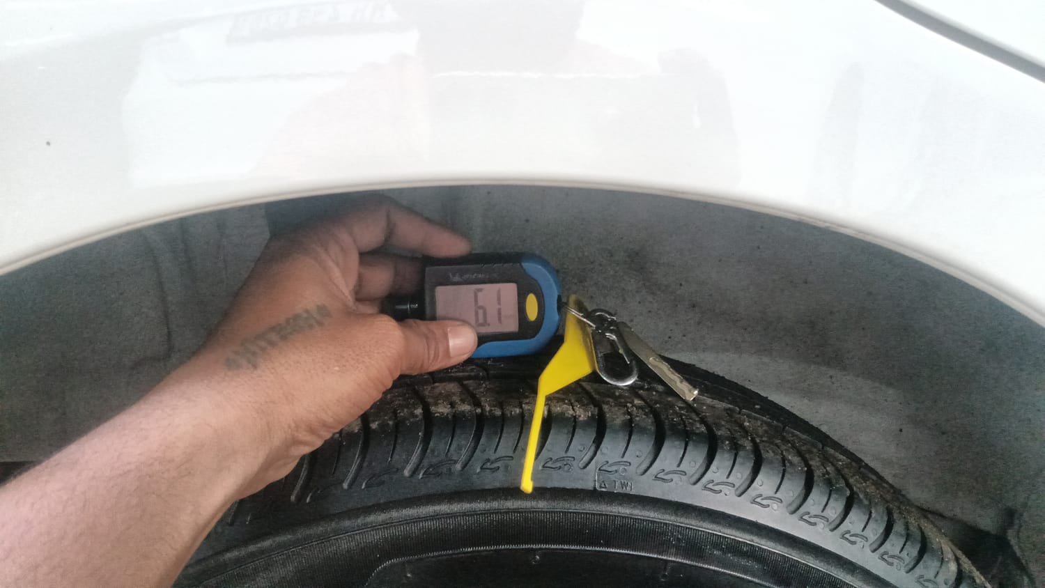 Used 2023 Maruti Suzuki Wagon R ZXI Plus 1.2 Petrol Manual tyres RIGHT REAR TYRE TREAD VIEW