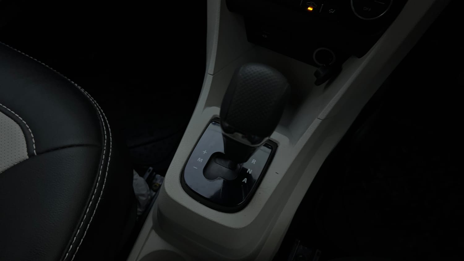Used 2022 Tata Tigor XZA Plus Petrol Automatic interior GEAR  KNOB VIEW