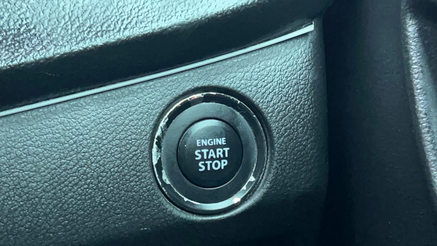 Used 2018 Maruti Suzuki Baleno Zeta 1.2 AT Petrol Automatic top_features Keyless start