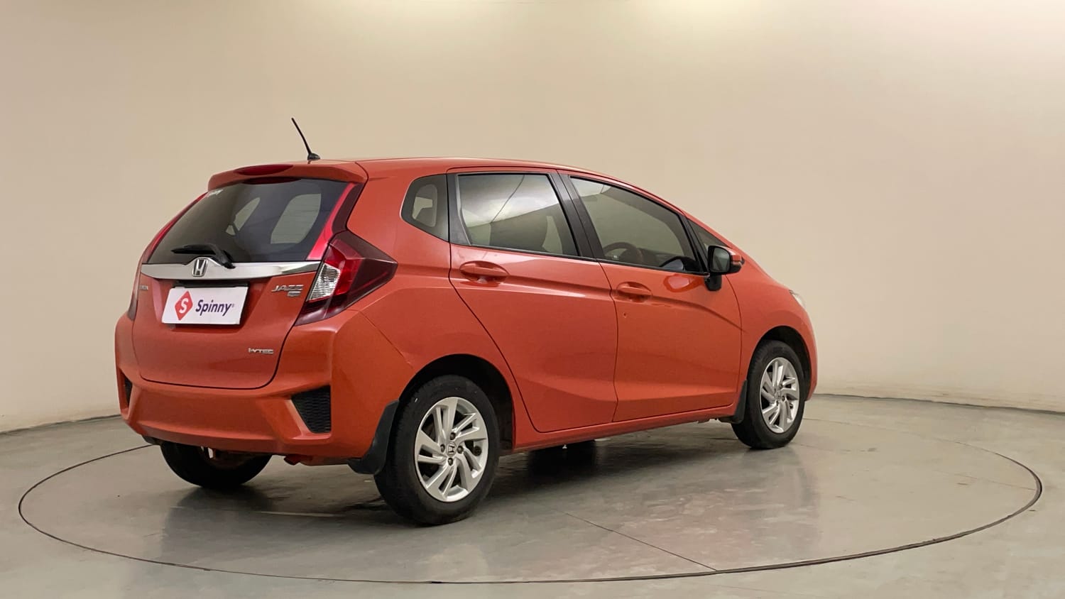 Used 2016 Honda Jazz V Petrol Petrol Manual exterior RIGHT REAR CORNER VIEW