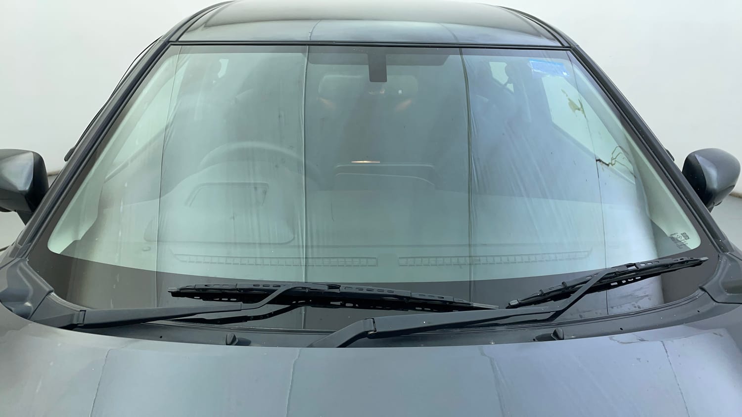 Used 2024 Maruti Suzuki Baleno Alpha MT Petrol Manual exterior FRONT WINDSHIELD VIEW