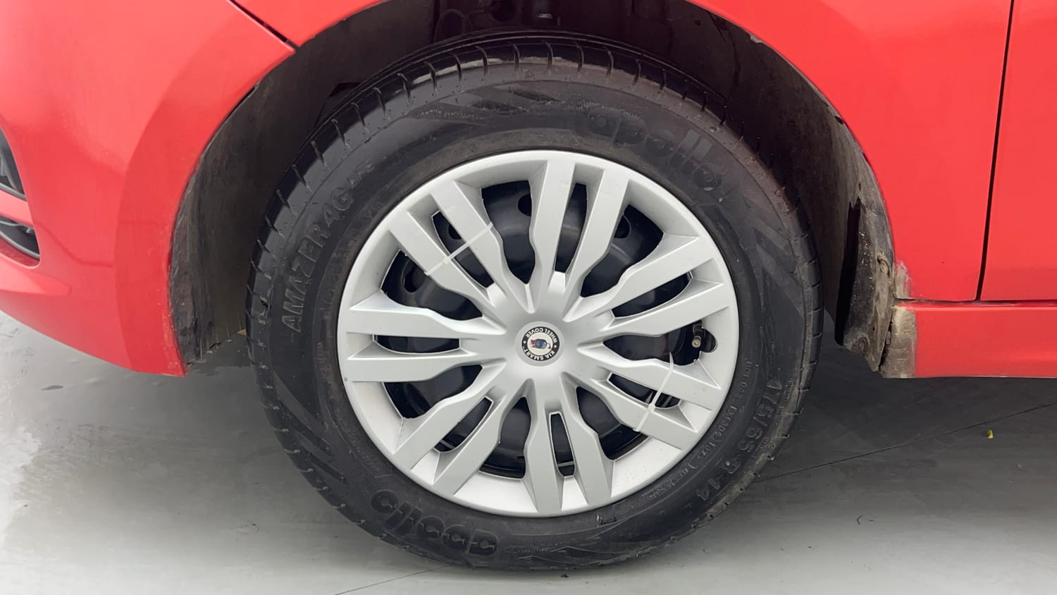 Used 2020 Tata Tiago XT Petrol Manual tyres LEFT FRONT TYRE RIM VIEW