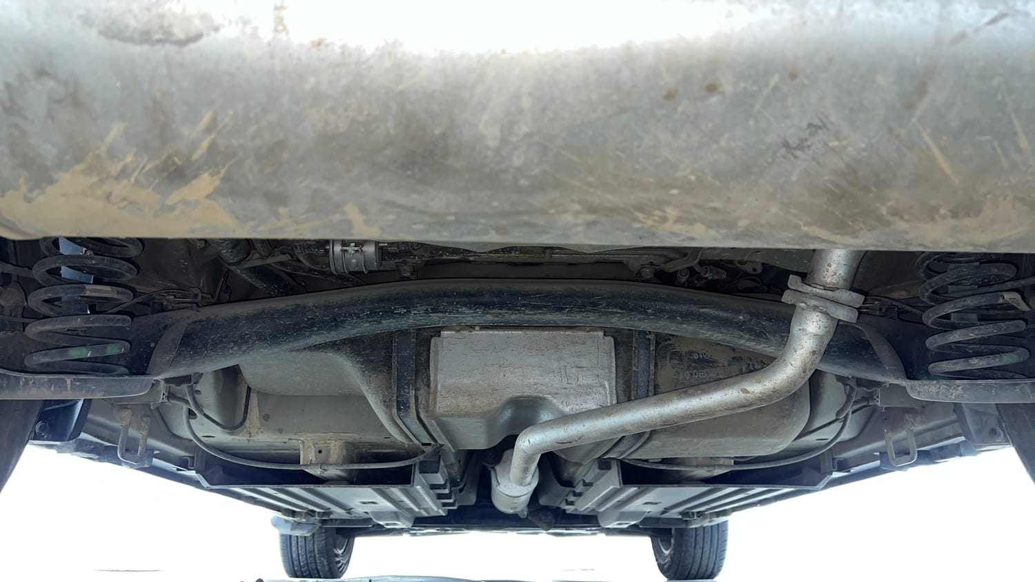 Used 2021 Maruti Suzuki S-Cross Zeta AT Petrol Automatic extra REAR UNDERBODY VIEW (TAKEN FROM REAR)