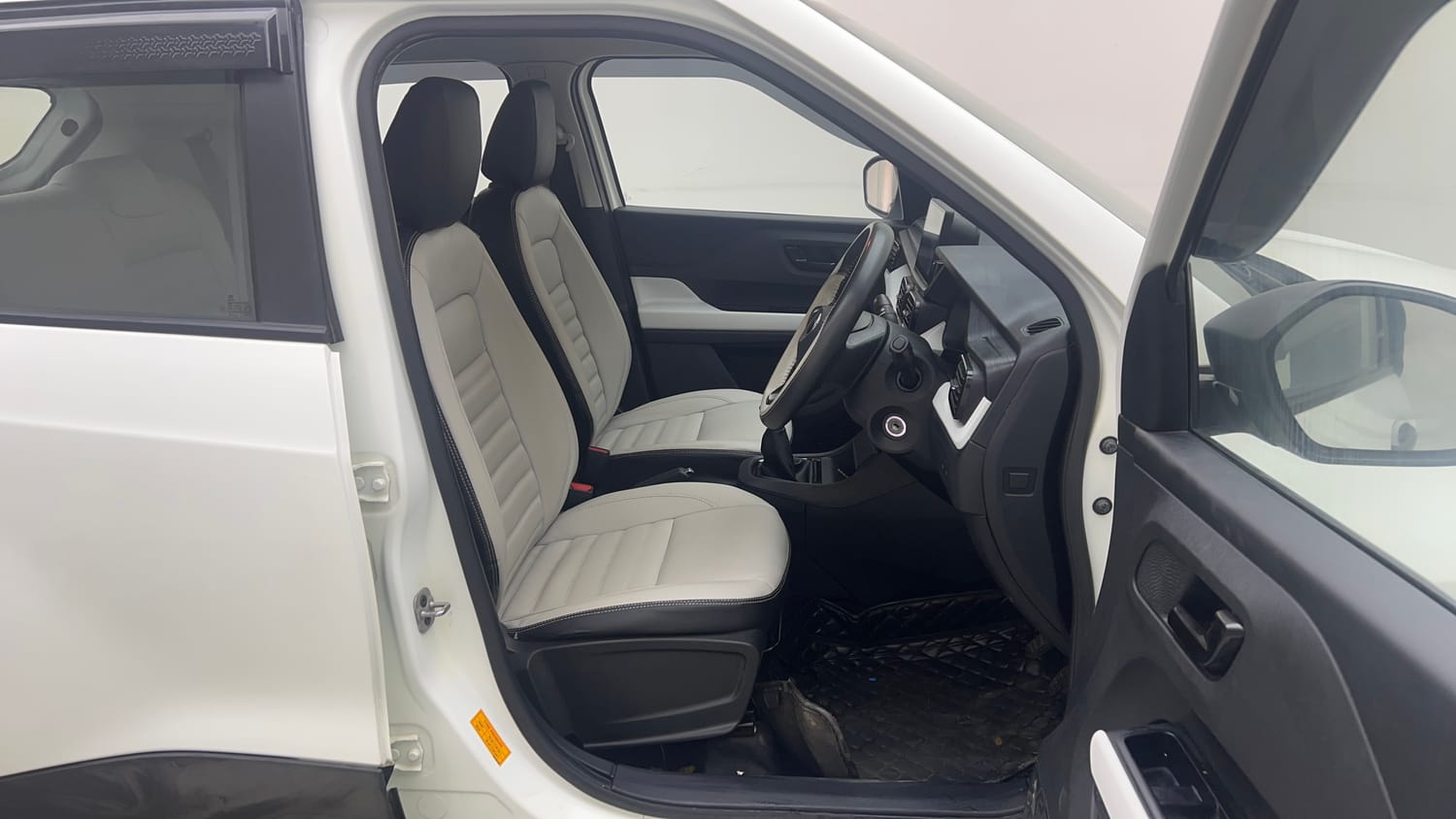 Used 2024 Tata Punch Pure MT Petrol Manual interior RIGHT SIDE FRONT DOOR CABIN VIEW