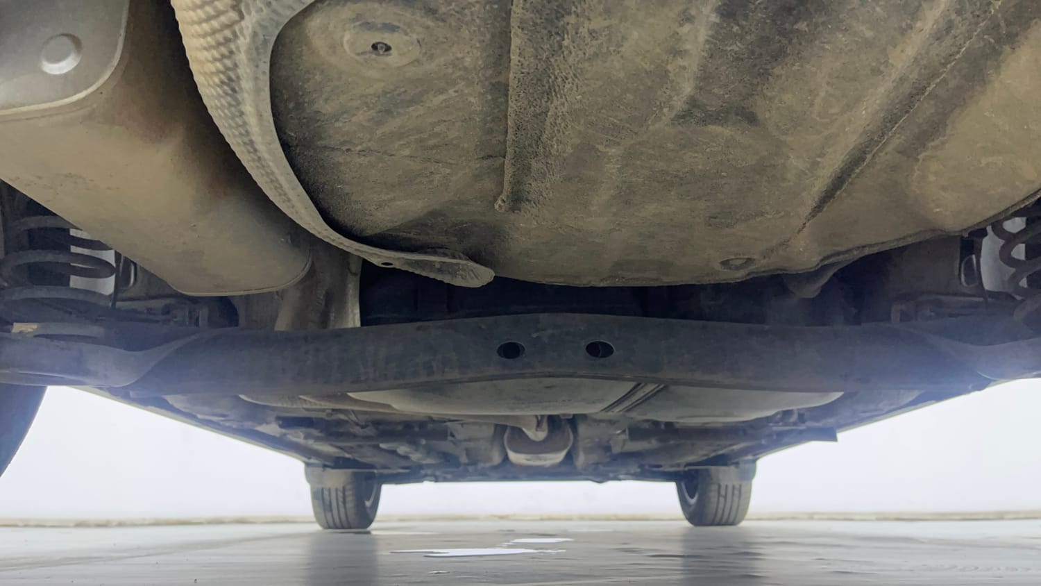 Used 2023 Volkswagen Taigun Highline 1.0 TSI MT Petrol Manual extra REAR UNDERBODY VIEW (TAKEN FROM REAR)