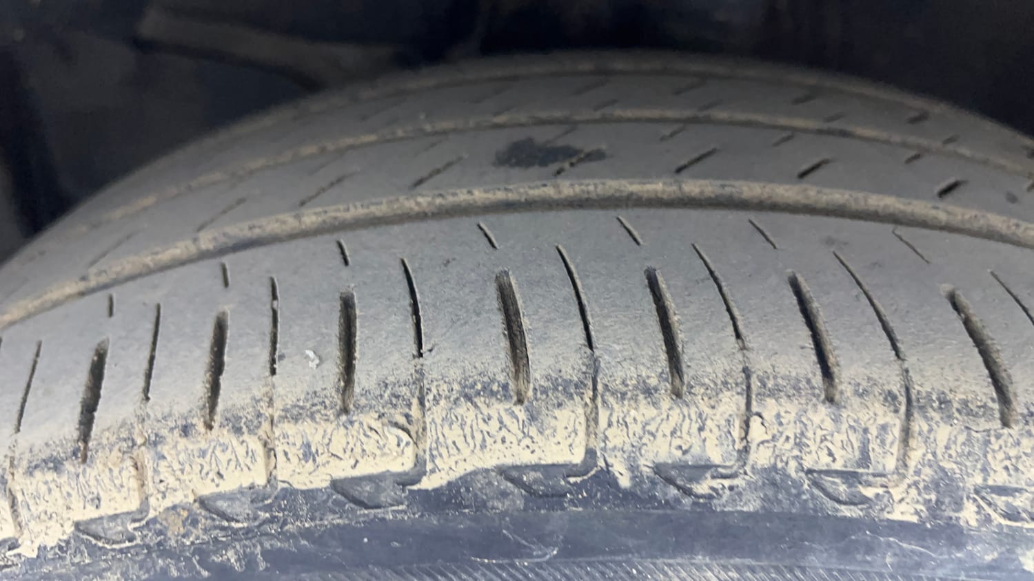 Used 2021 Honda City ZX Petrol Petrol Manual tyres LEFT FRONT TYRE TREAD VIEW