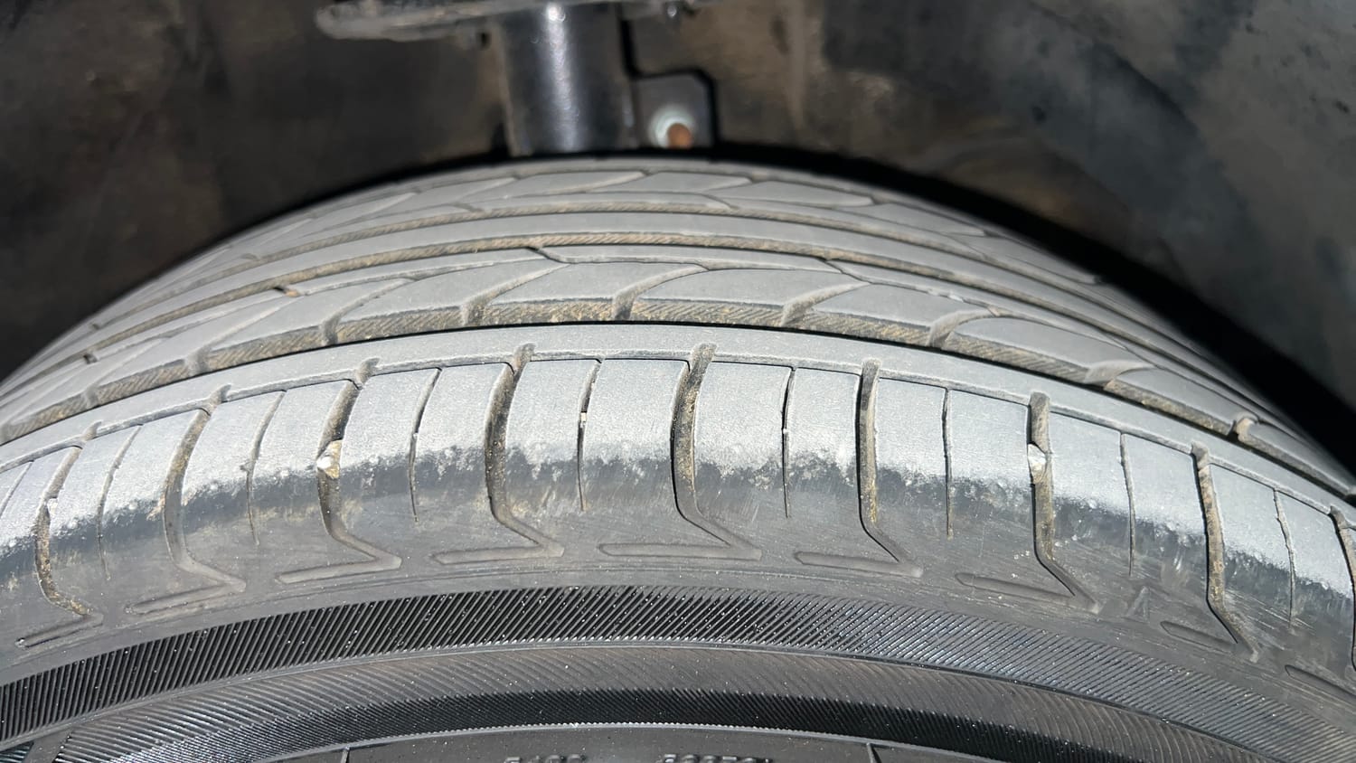 Used 2020 Maruti Suzuki Baleno Zeta Petrol Manual tyres RIGHT FRONT TYRE TREAD VIEW