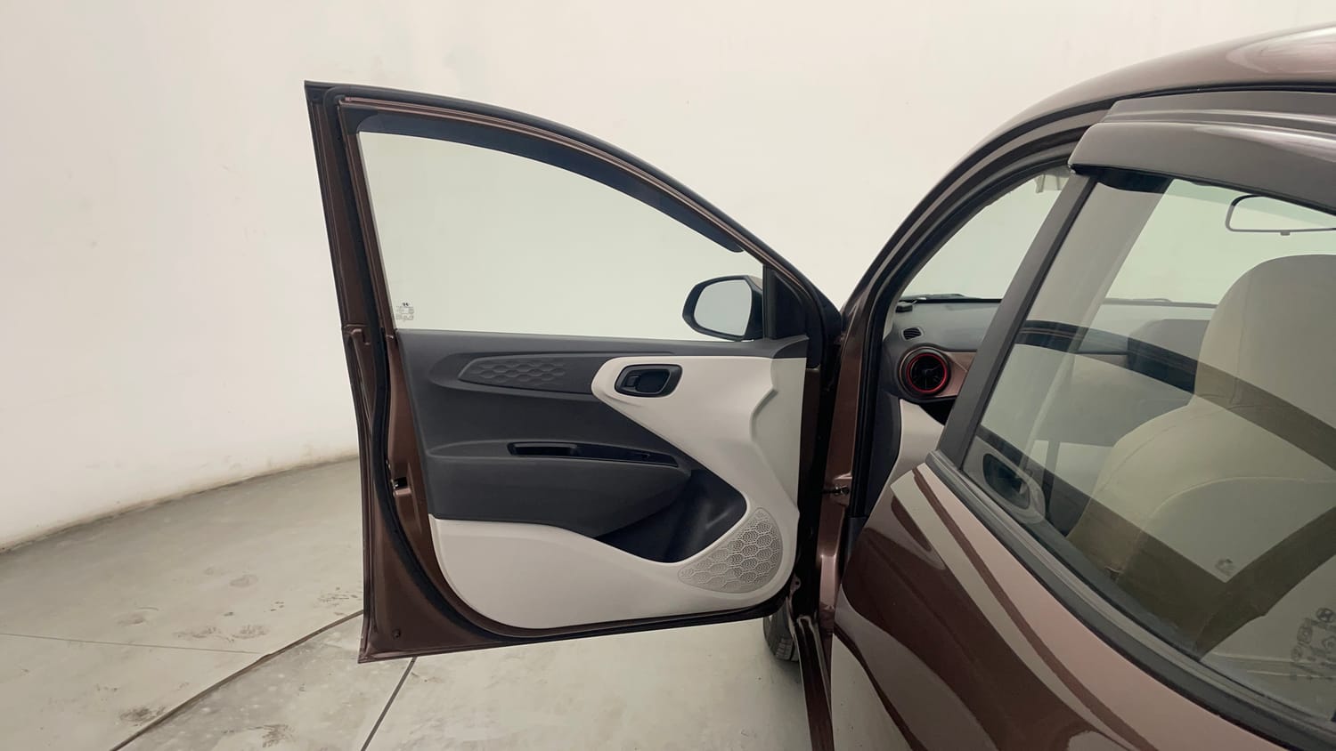 Used 2021 Hyundai Aura S 1.2 Petrol Petrol Manual interior LEFT FRONT DOOR OPEN VIEW