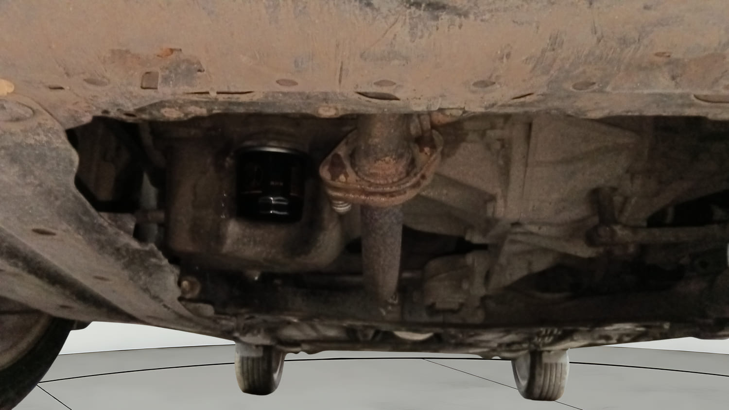 Used 2018 Maruti Suzuki Baleno Alpha 1.2 Petrol Manual extra FRONT LEFT UNDERBODY VIEW