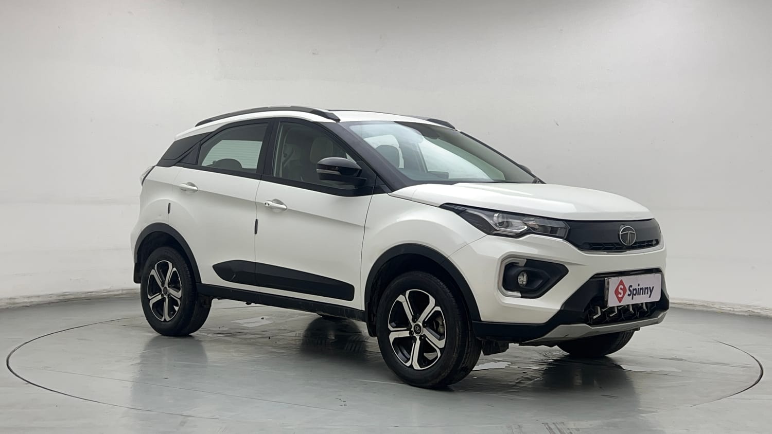 Used 2022 Tata Nexon XZA Plus (HS) Petrol Automatic exterior RIGHT FRONT CORNER VIEW