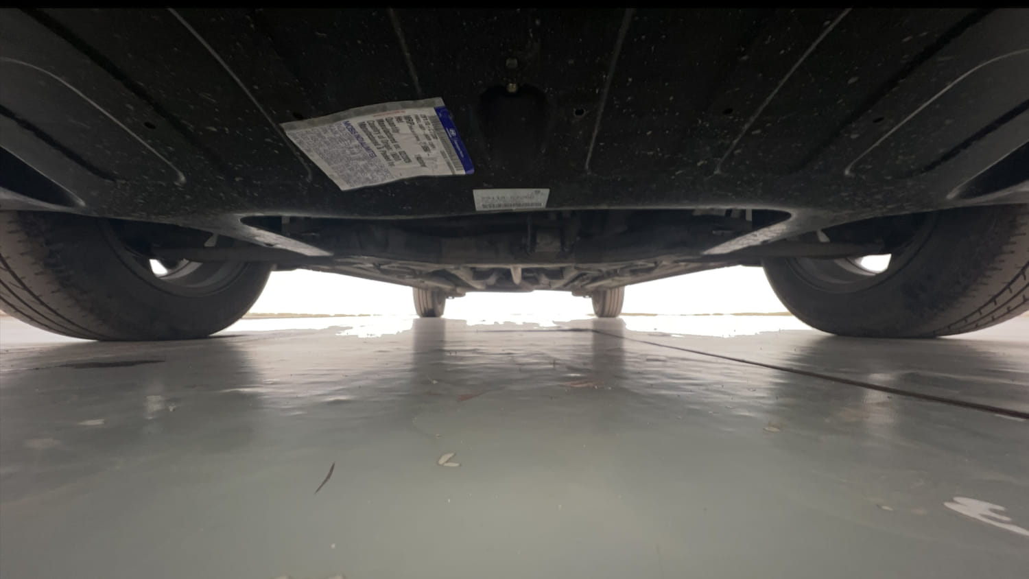 Used 2020 Hyundai Elite i20 Sportz Plus 1.2 Petrol Manual extra FRONT LEFT UNDERBODY VIEW