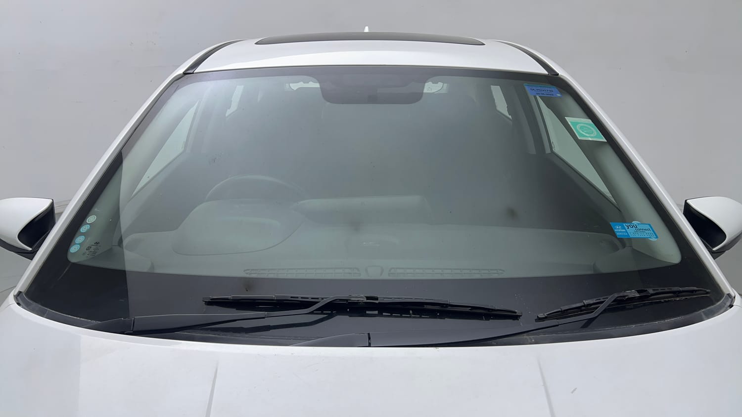Used 2022 Hyundai i20 Asta (O) 1.2 IVT Petrol Automatic exterior FRONT WINDSHIELD VIEW