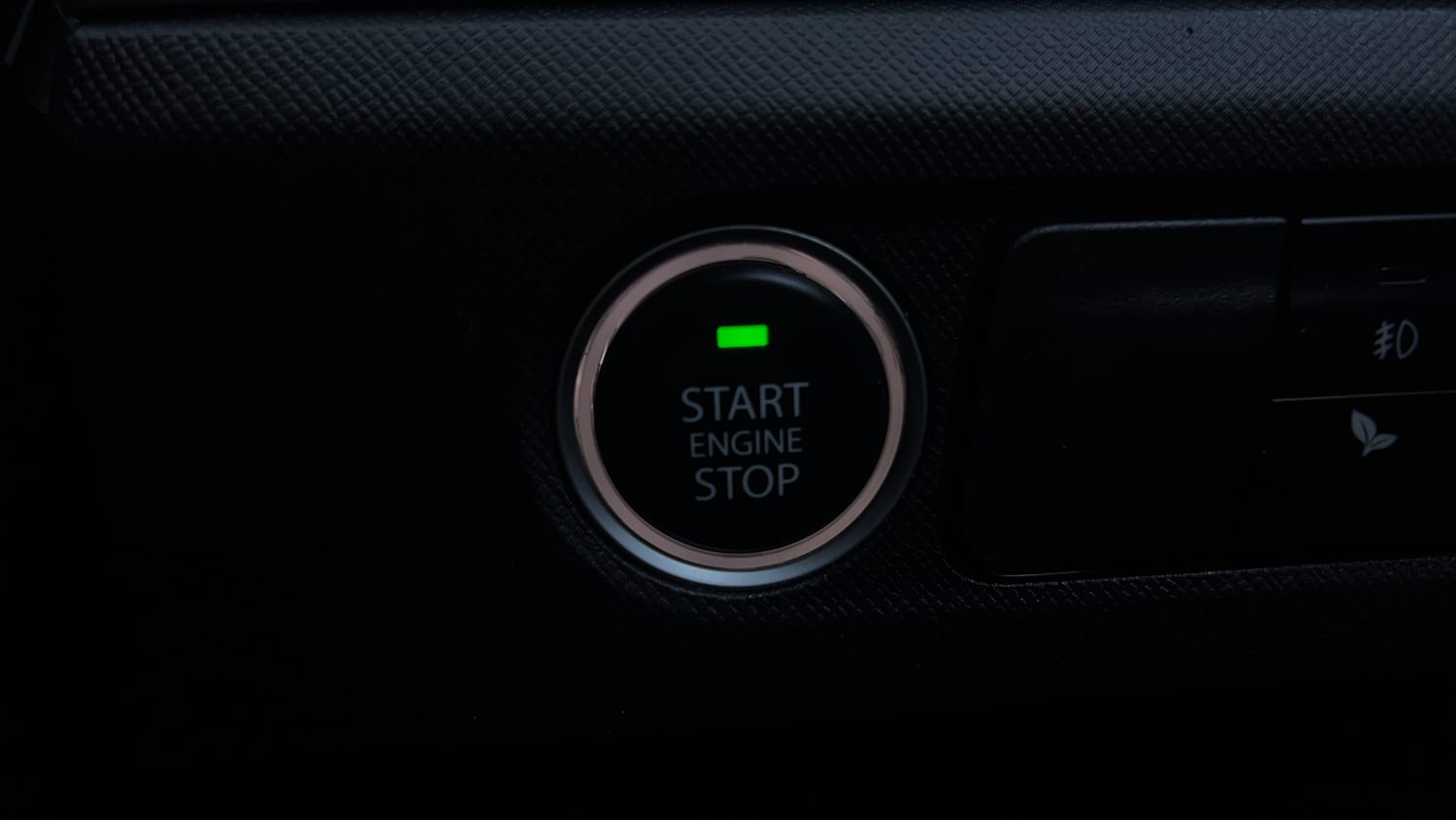 Used 2022 Tata Punch Accomplished AMT Petrol Automatic top_features Keyless start