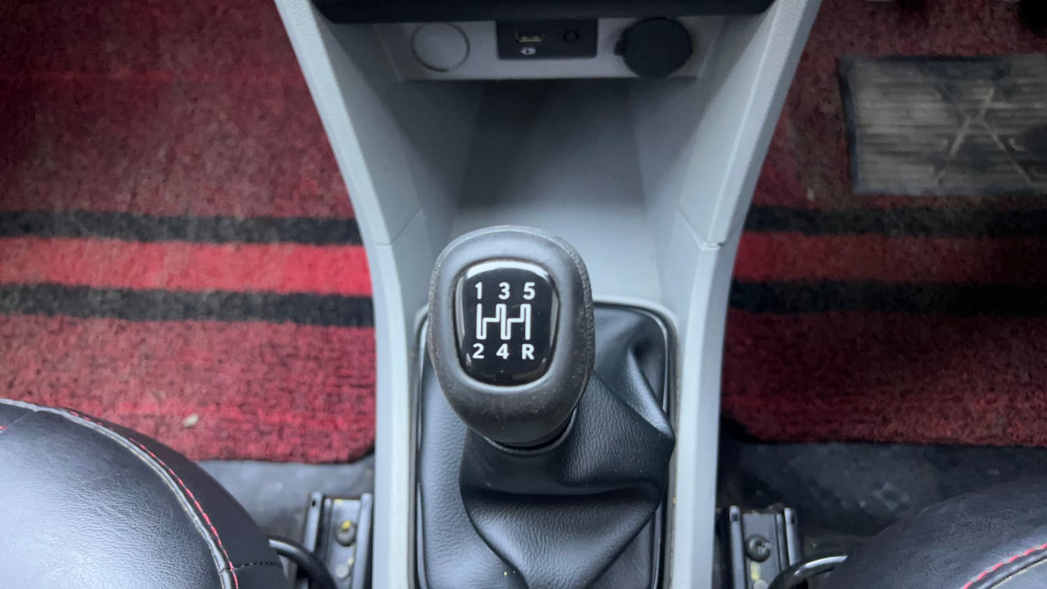 Used 2020 Tata Tiago XZ Plus Dual Tone Petrol Manual interior GEAR  KNOB VIEW