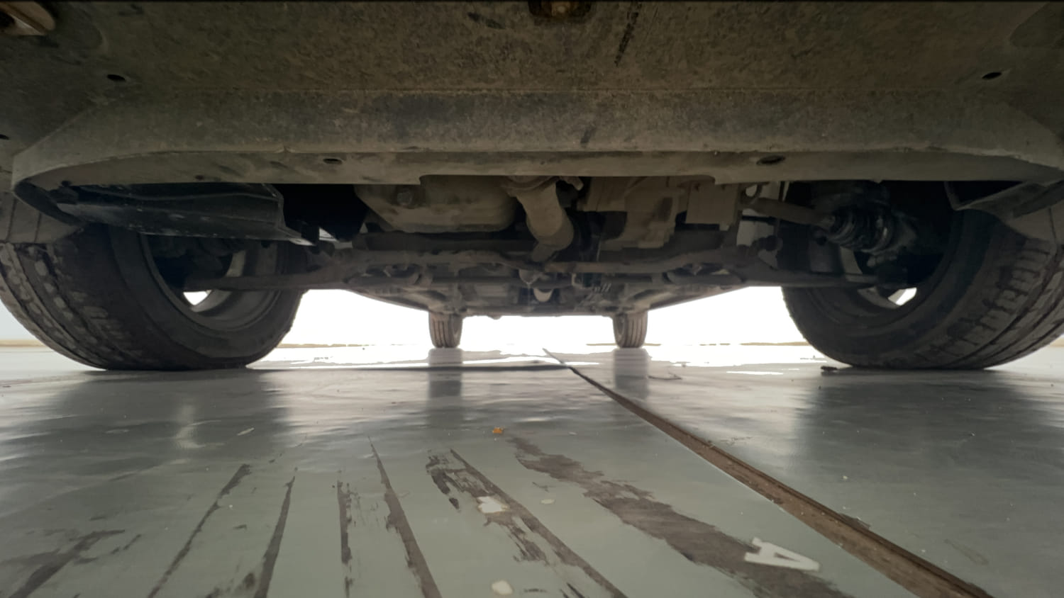 Used 2017 Tata Tiago Revotron XZA Petrol Automatic extra FRONT LEFT UNDERBODY VIEW