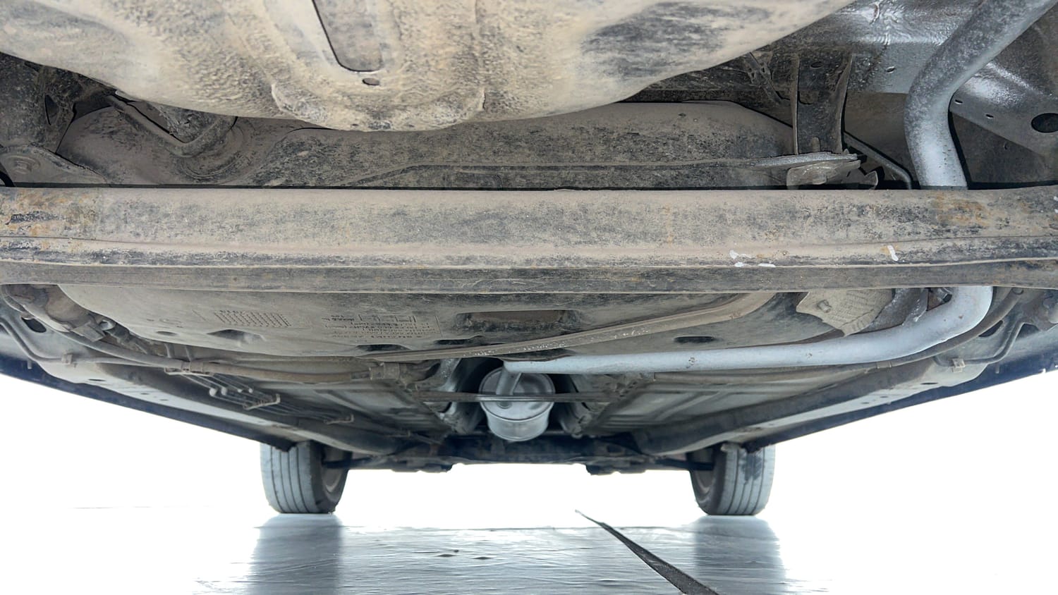 Used 2018 Maruti Suzuki Baleno Alpha 1.2 Petrol Manual extra REAR UNDERBODY VIEW (TAKEN FROM REAR)
