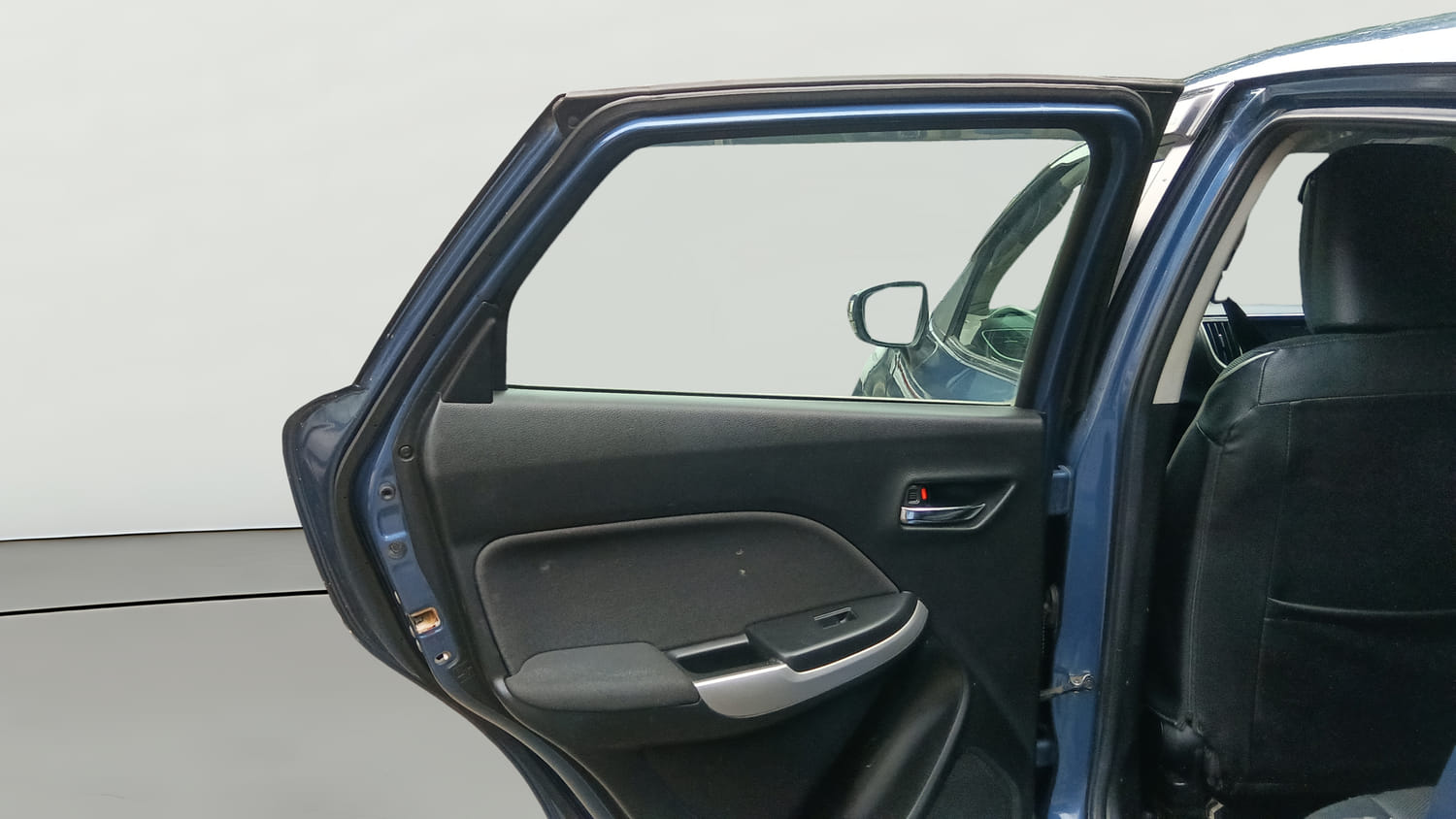 Used 2018 Maruti Suzuki Baleno Alpha 1.2 Petrol Manual interior LEFT REAR DOOR OPEN VIEW
