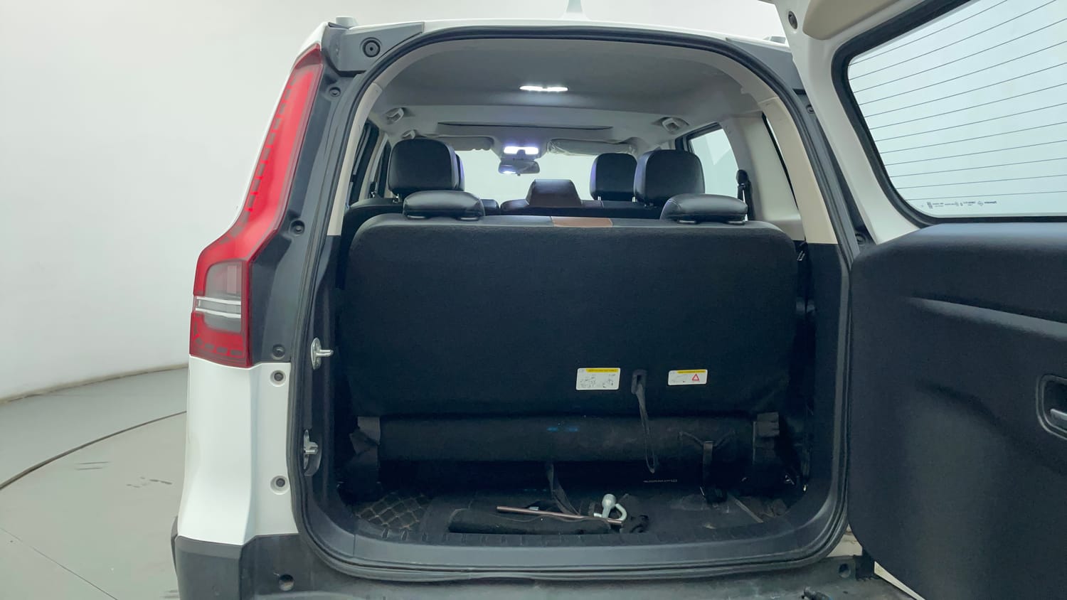 Used 2023 Mahindra Scorpio N Z8 L Petrol AT 7 STR Petrol Automatic interior DICKY INSIDE VIEW