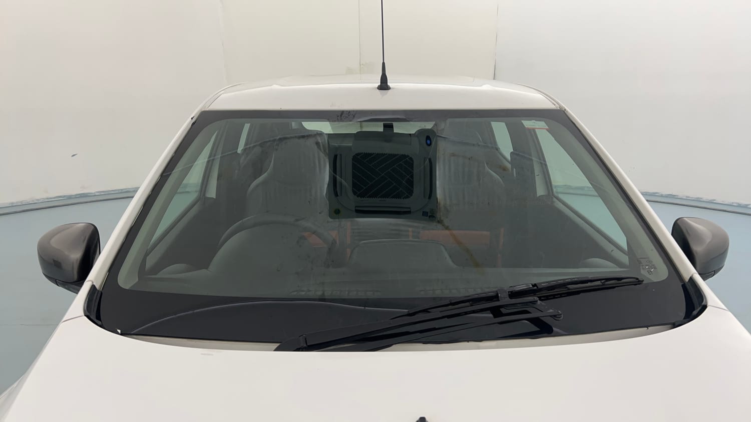 Used 2017 Renault Kwid 1.0 RXL Petrol Manual exterior FRONT WINDSHIELD VIEW