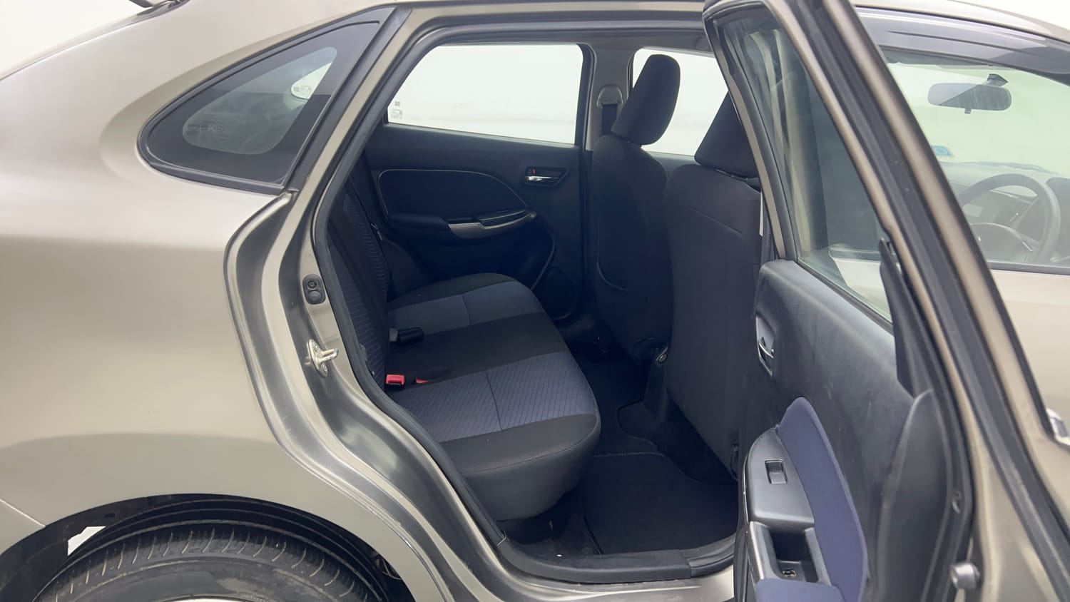 Used 2020 Maruti Suzuki Baleno Delta Petrol Manual interior RIGHT SIDE REAR DOOR CABIN VIEW