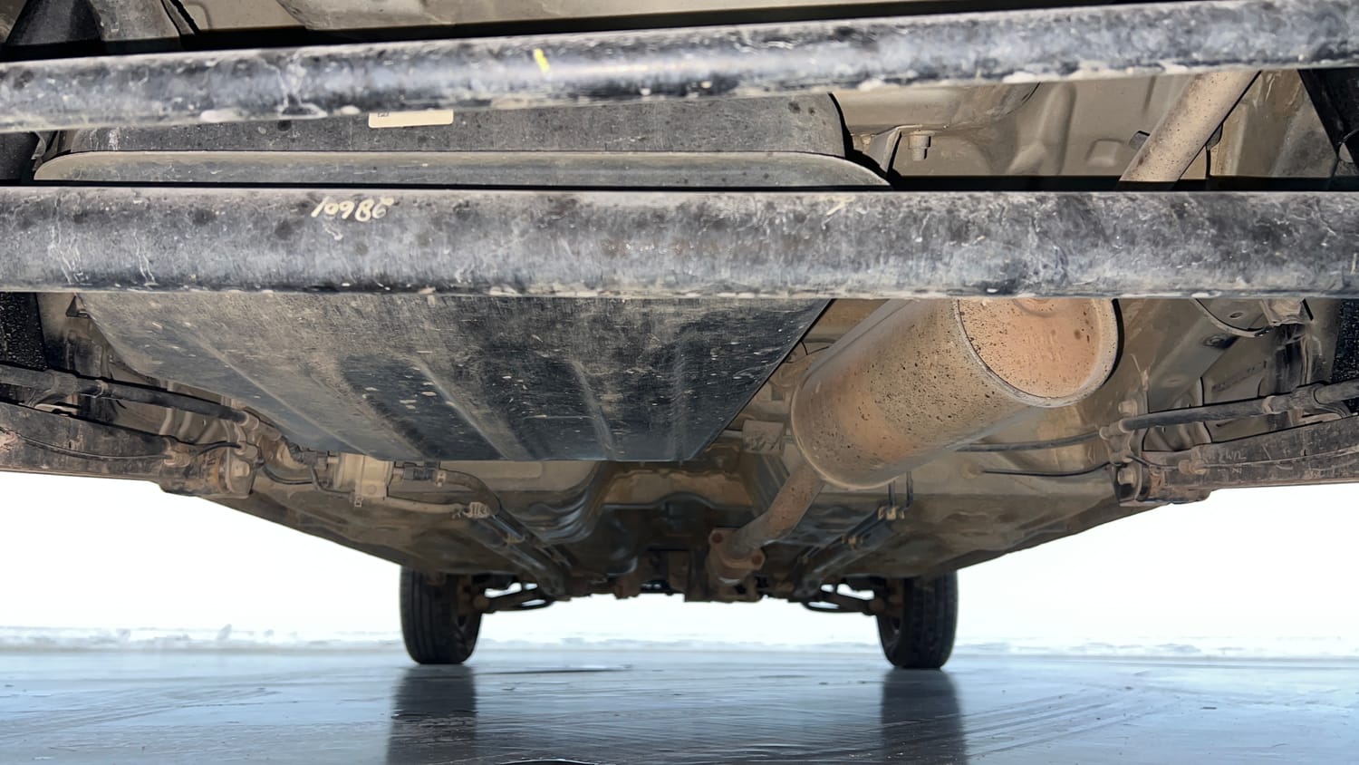 Used 2019 Maruti Suzuki Alto 800 LXi Petrol Manual extra REAR UNDERBODY VIEW (TAKEN FROM REAR)