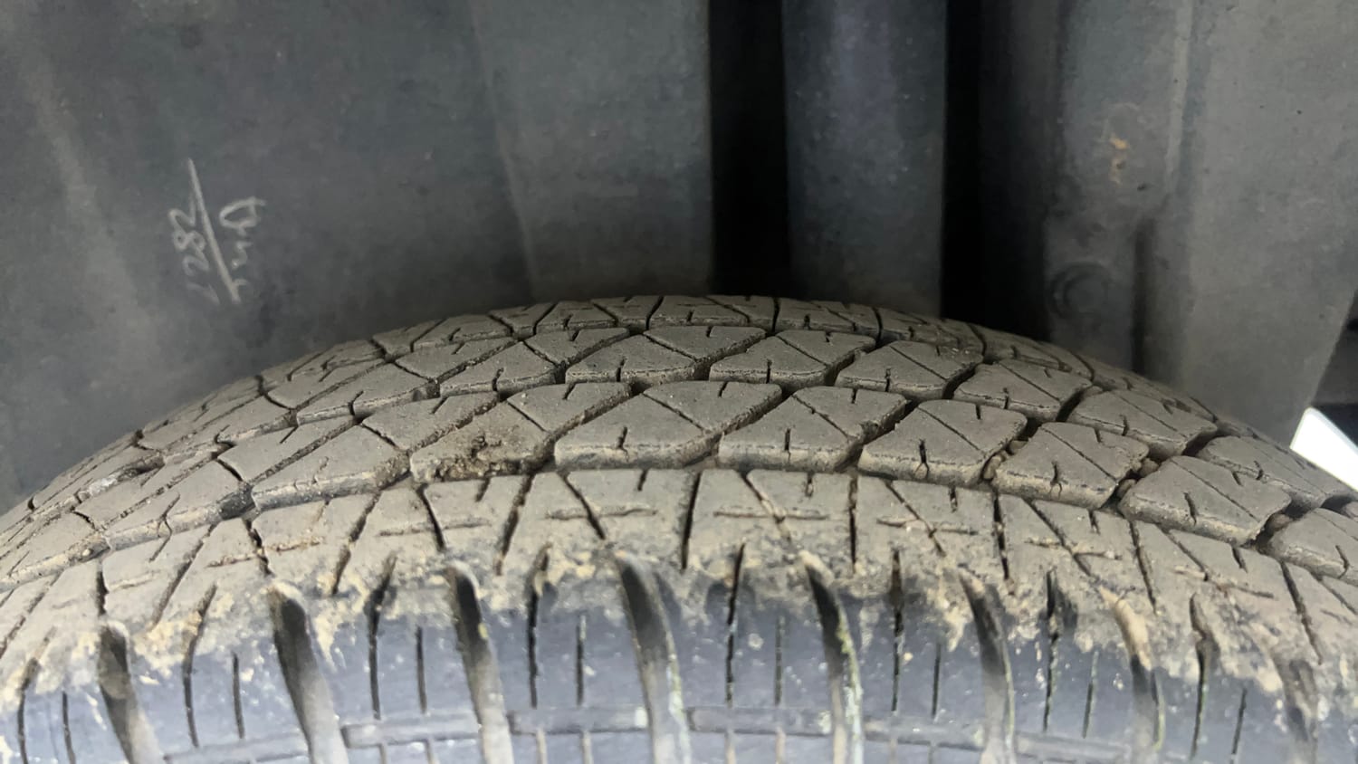 Used 2017 Maruti Suzuki Swift VXi Petrol Manual tyres LEFT REAR TYRE TREAD VIEW
