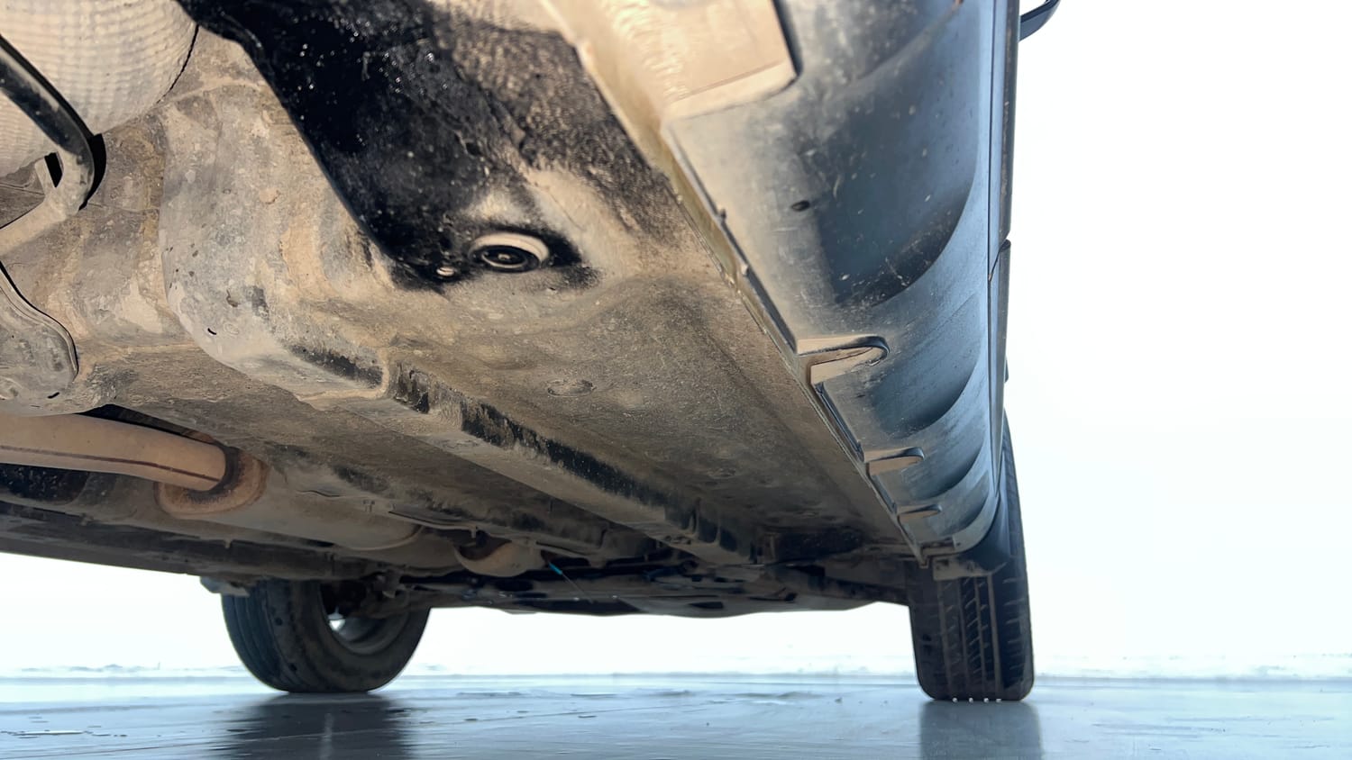 Used 2021 Hyundai Venue SX 1.0 Turbo Petrol Manual extra REAR RIGHT UNDERBODY VIEW