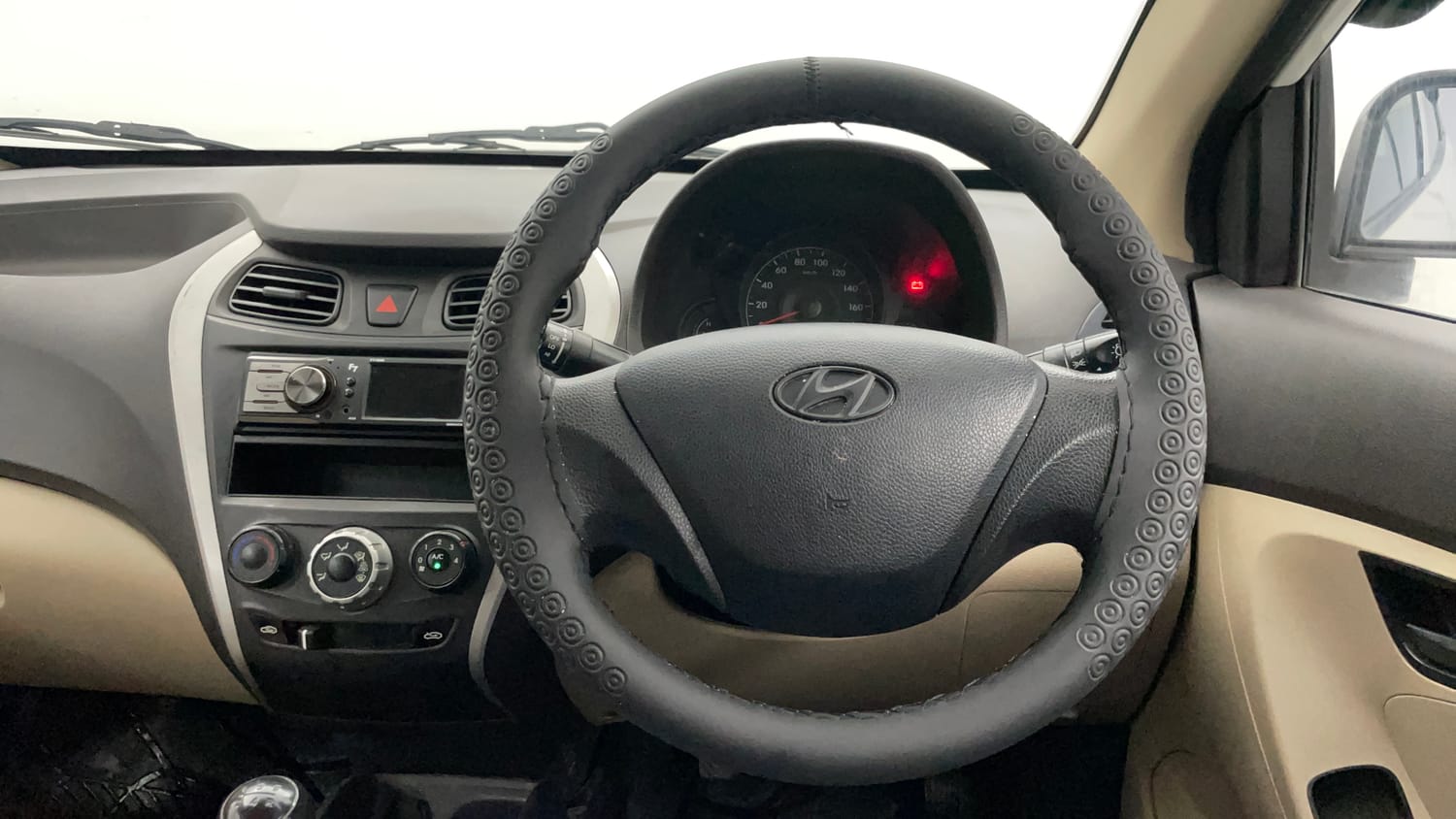 Used 2016 Hyundai Eon Era Petrol Manual interior STEERING VIEW