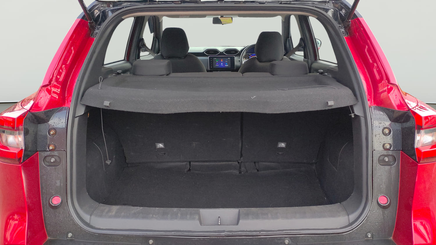 Used 2022 Nissan Magnite XV Premium Turbo CVT Dual Tone Petrol Automatic interior DICKY INSIDE VIEW