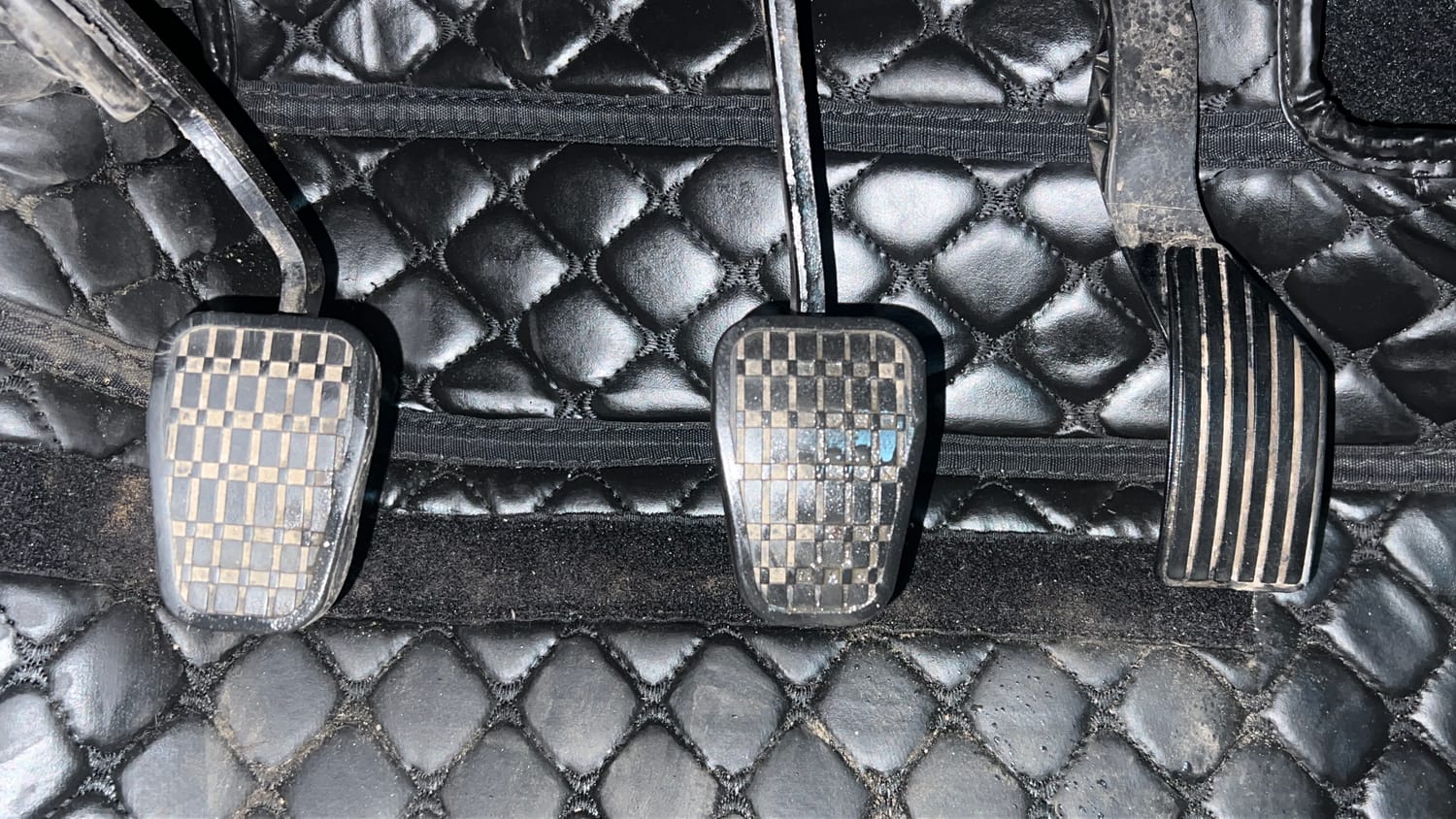 Used 2024 Tata Punch Pure MT Petrol Manual interior PEDALS VIEW