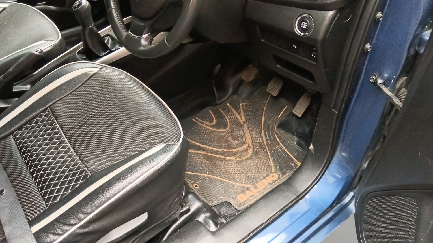Used 2018 Maruti Suzuki Baleno Alpha 1.2 Petrol Manual interior RIGHT SIDE FRONT DOOR CABIN VIEW