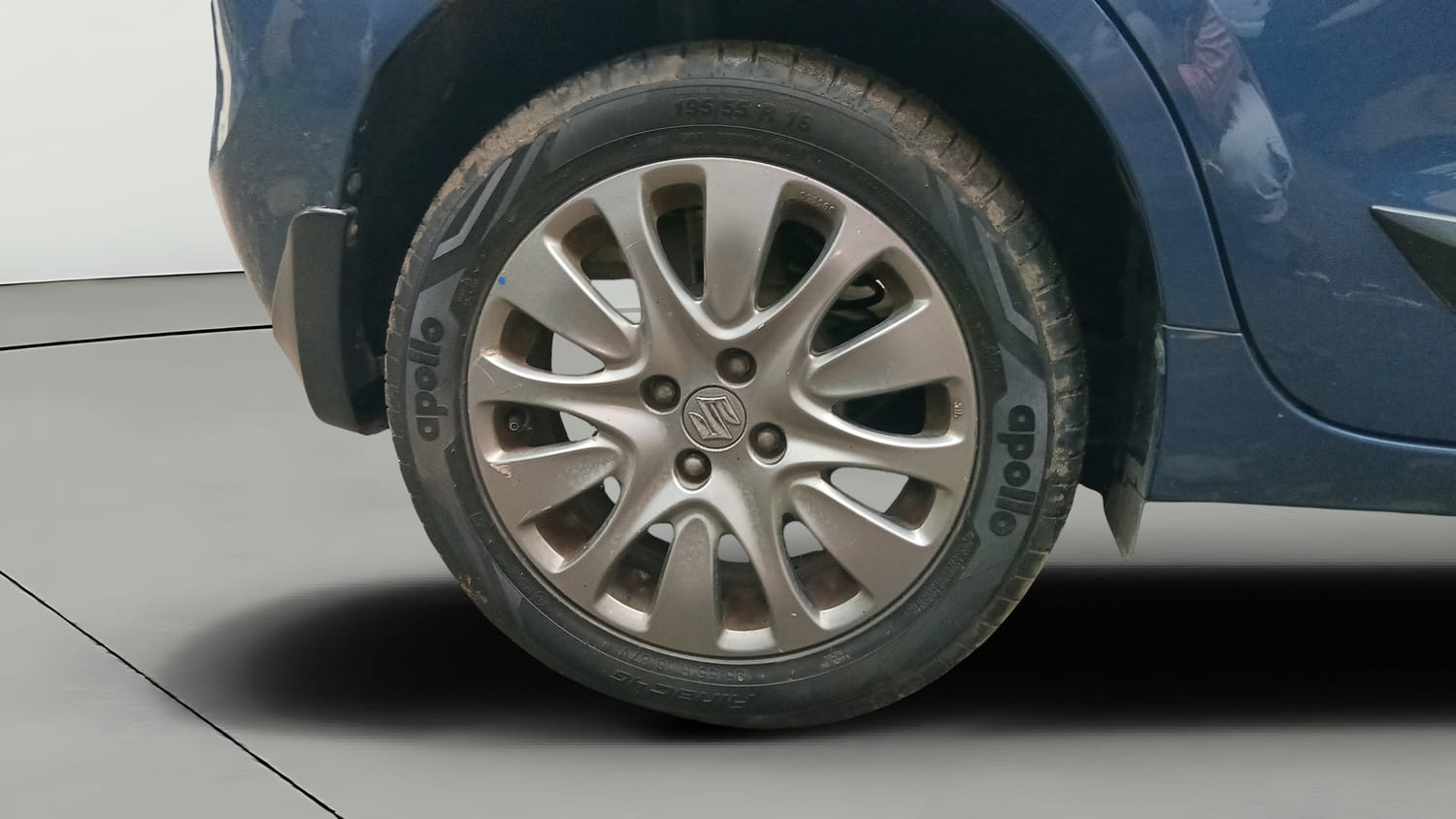 Used 2018 Maruti Suzuki Baleno Alpha 1.2 Petrol Manual tyres RIGHT REAR TYRE RIM VIEW