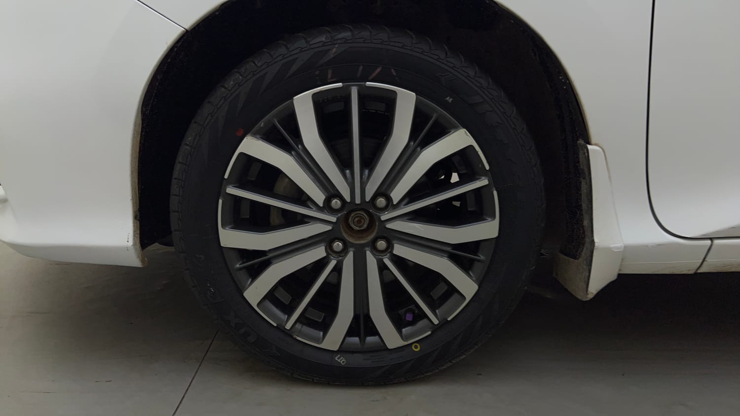 Used 2019 Honda City ZX CVT Petrol Petrol Automatic tyres LEFT FRONT TYRE RIM VIEW