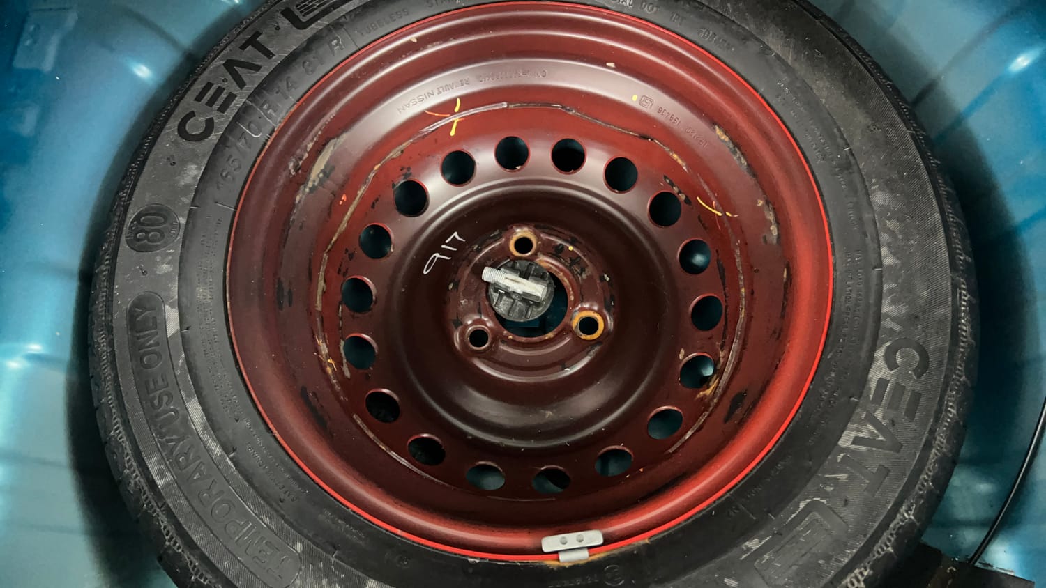 Used 2022 Renault Kwid RXT 1.0 (O) Petrol Manual tyres SPARE TYRE VIEW