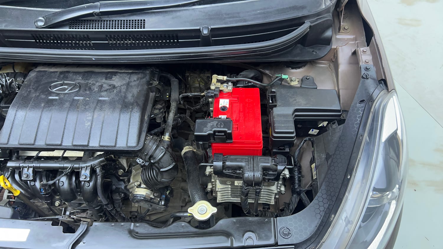Used 2020 Hyundai Aura SX Plus 1.2 AMT Petrol Petrol Automatic engine ENGINE LEFT SIDE VIEW