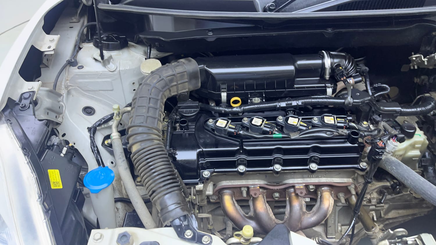 Used 2017 Maruti Suzuki Dzire VXi AMT Petrol Automatic engine ENGINE RIGHT SIDE VIEW