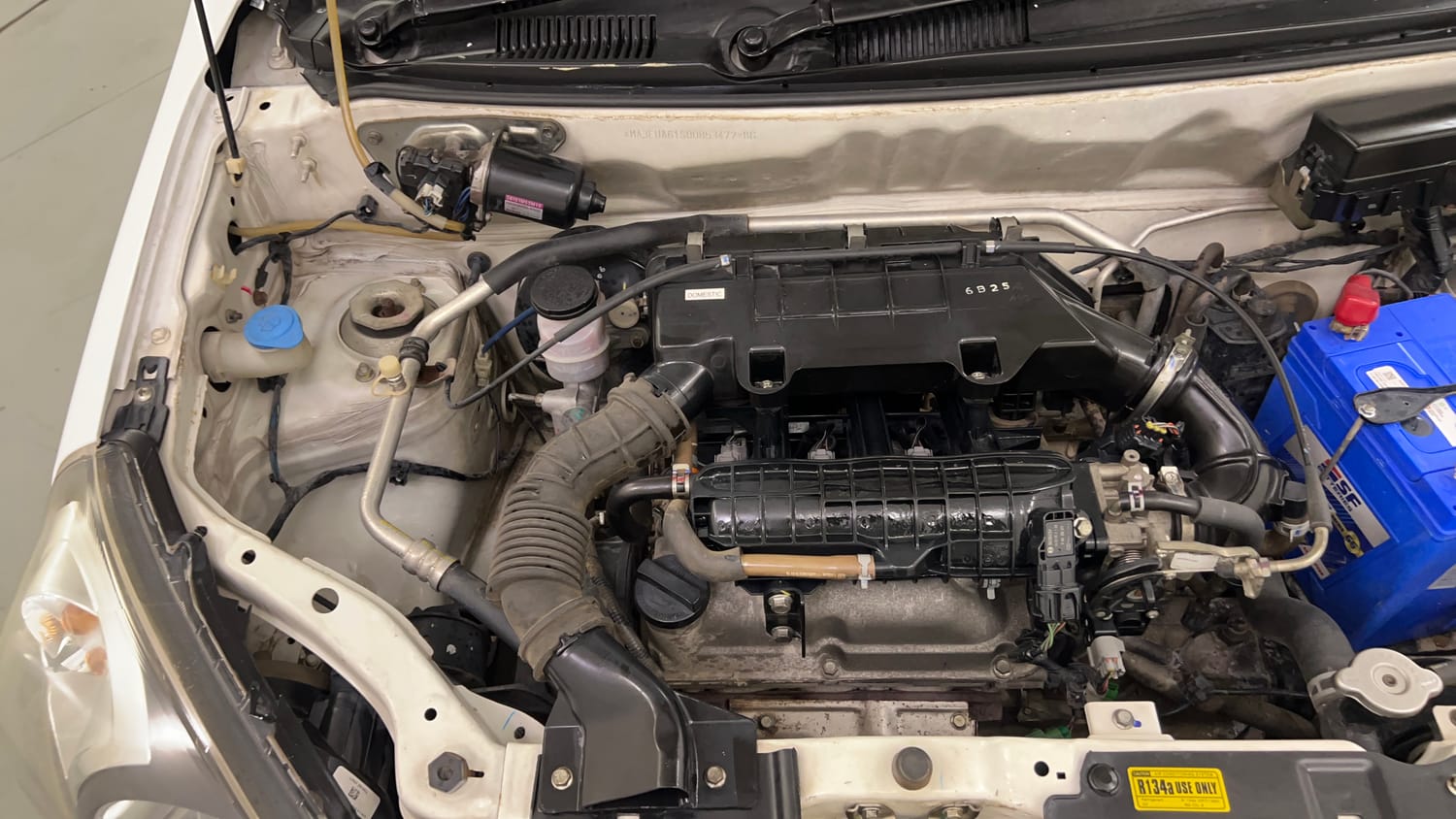 Used 2016 Maruti Suzuki Alto 800 Lxi Petrol Manual engine ENGINE RIGHT SIDE VIEW