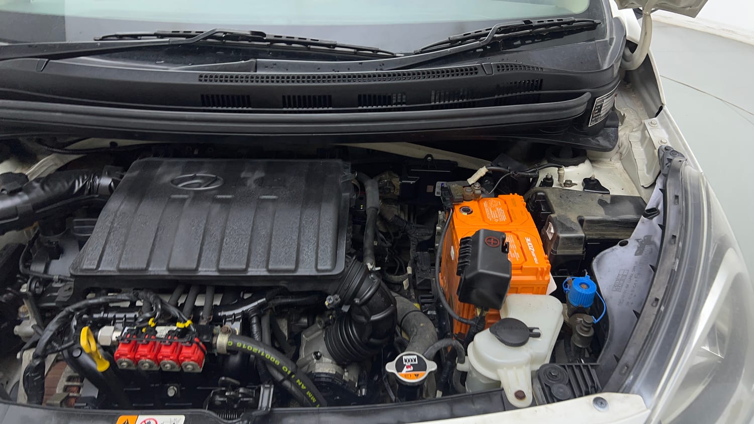 Used 2019 Hyundai Xcent S Petrol+cng(outside fitted) Cng Manual engine ENGINE LEFT SIDE VIEW