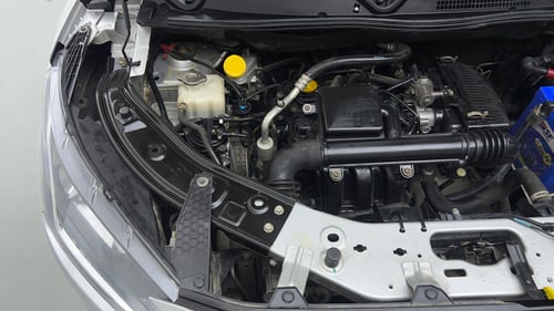 Used 2021 Nissan Magnite XL Petrol Manual engine ENGINE RIGHT SIDE VIEW