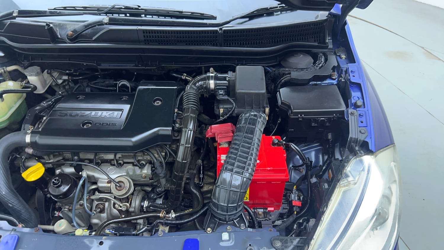 Used 2015 Maruti Suzuki S-Cross Alpha 1.3 Diesel Manual engine ENGINE LEFT SIDE VIEW