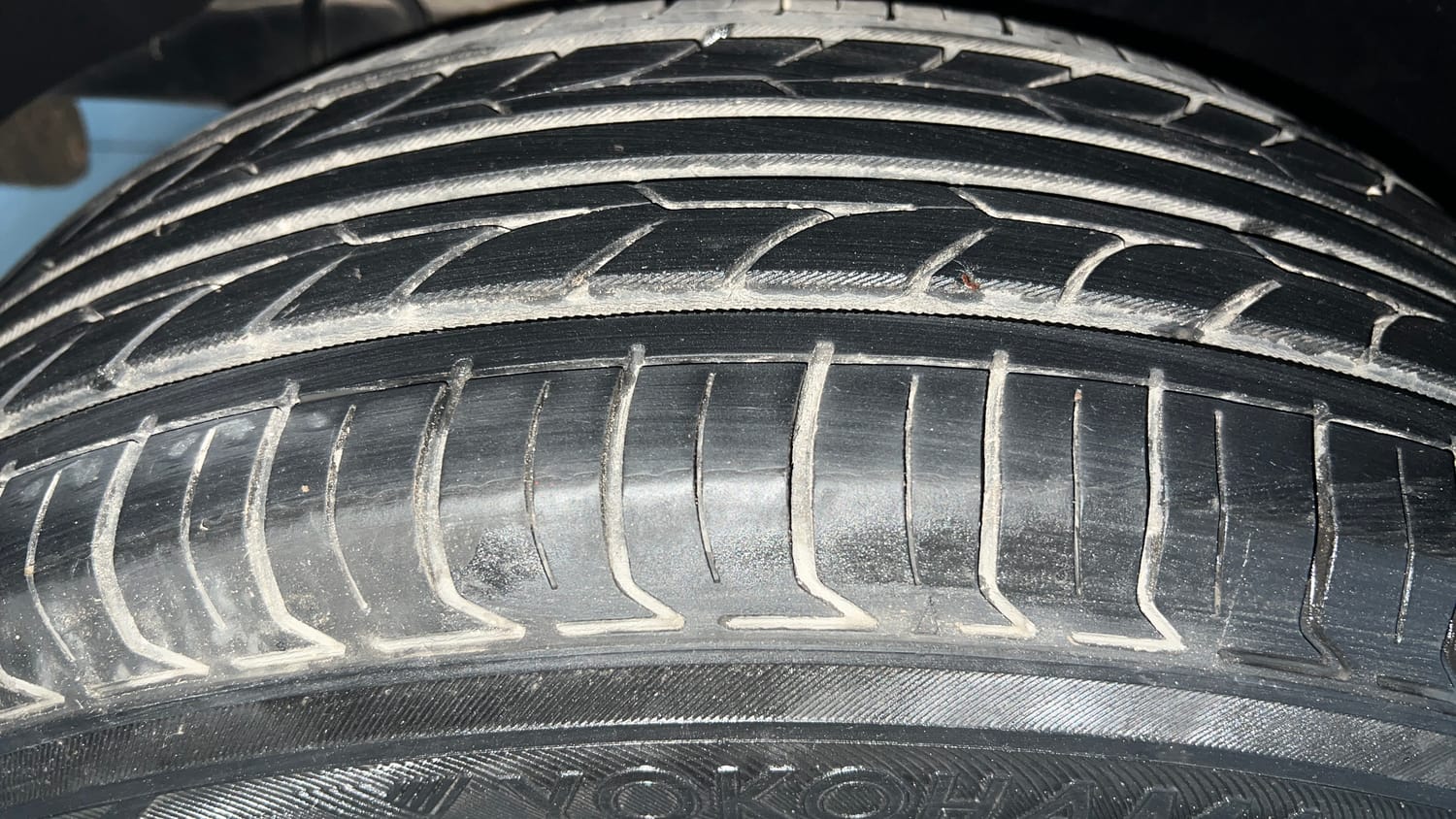 Used 2016 Hyundai Creta 1.6 SX Plus Petrol Petrol Manual tyres RIGHT REAR TYRE TREAD VIEW