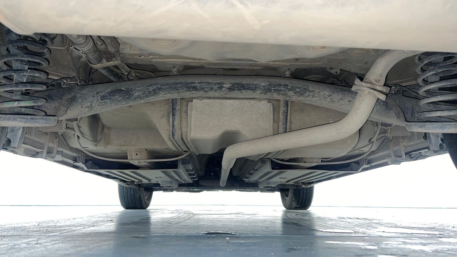 Used 2019 Maruti Suzuki S-Cross Delta 1.3 Diesel Manual extra REAR UNDERBODY VIEW (TAKEN FROM REAR)