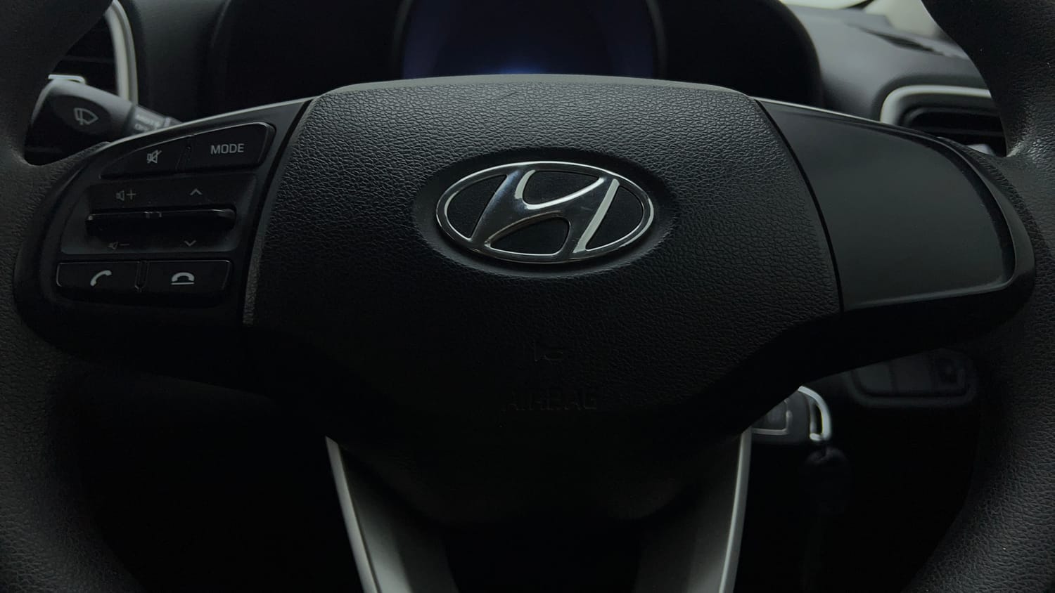 Used 2021 Hyundai Venue S 1.2 Petrol Petrol Manual top_features Airbags