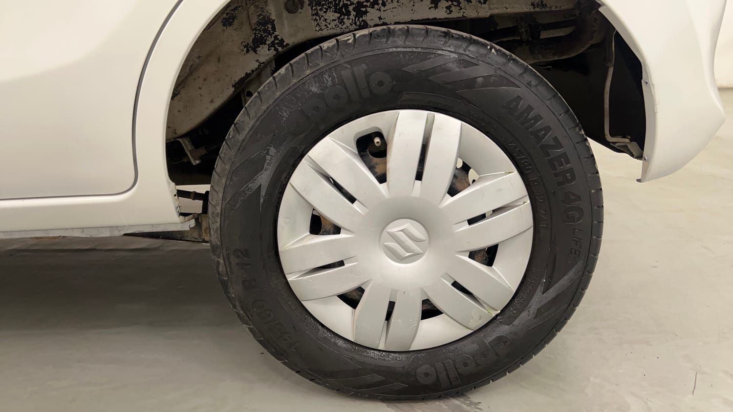 Used 2016 Maruti Suzuki Alto 800 Lxi Petrol Manual tyres LEFT REAR TYRE RIM VIEW
