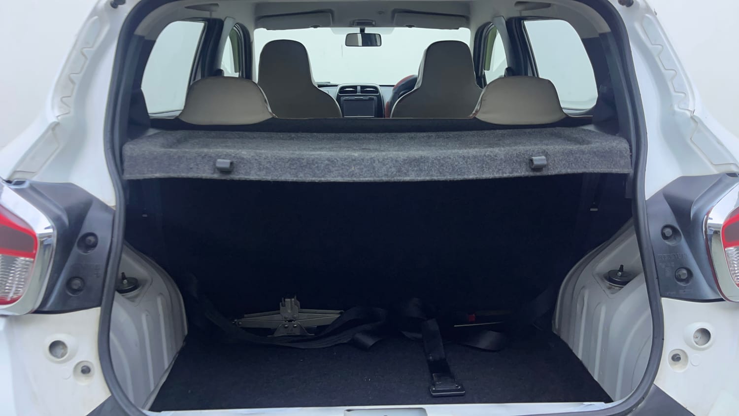 Used 2017 Renault Kwid 1.0 RXT AMT Petrol Automatic interior DICKY INSIDE VIEW