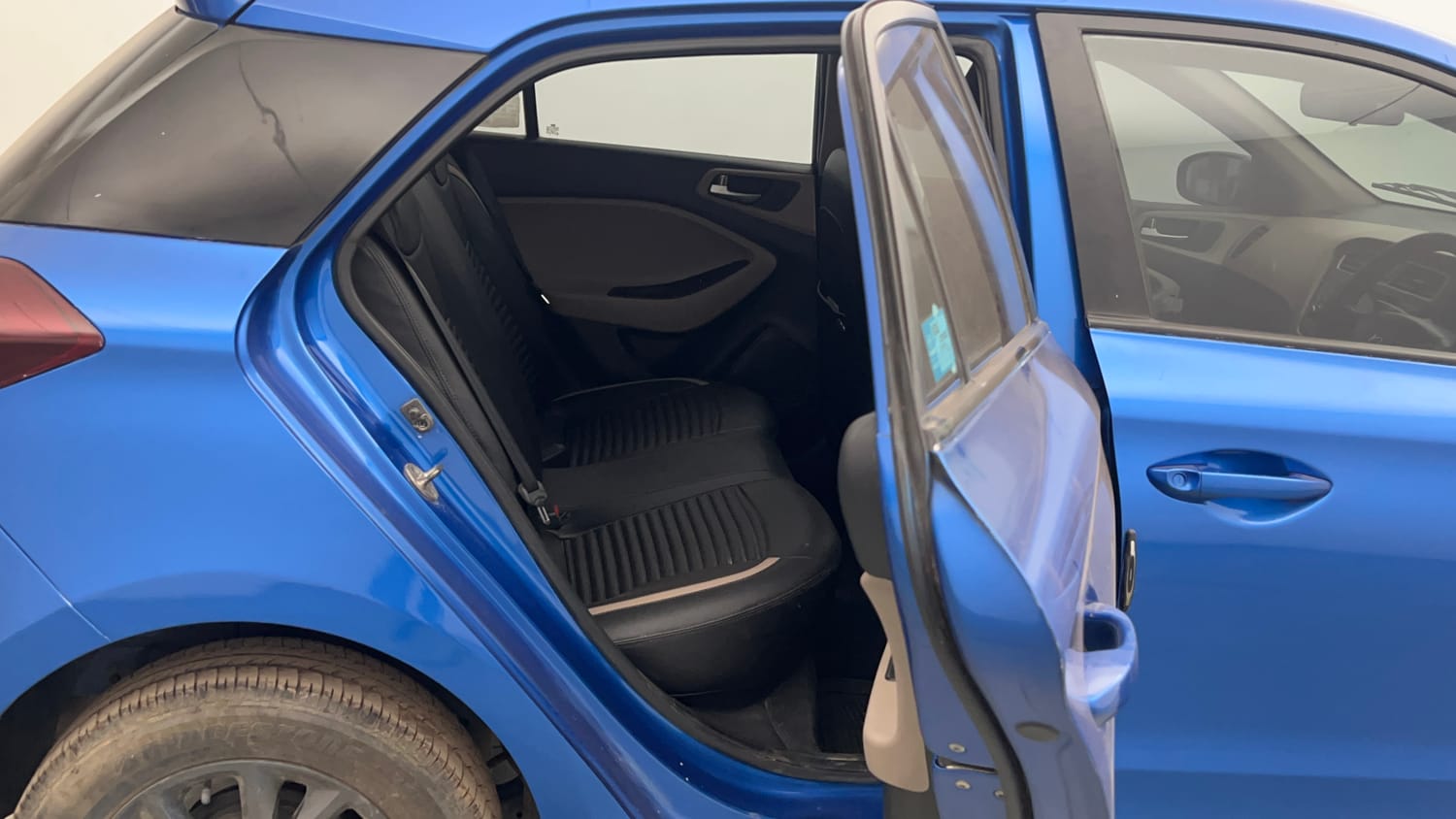Used 2020 Hyundai Elite i20 Sportz Plus 1.2 Petrol Manual interior RIGHT SIDE REAR DOOR CABIN VIEW