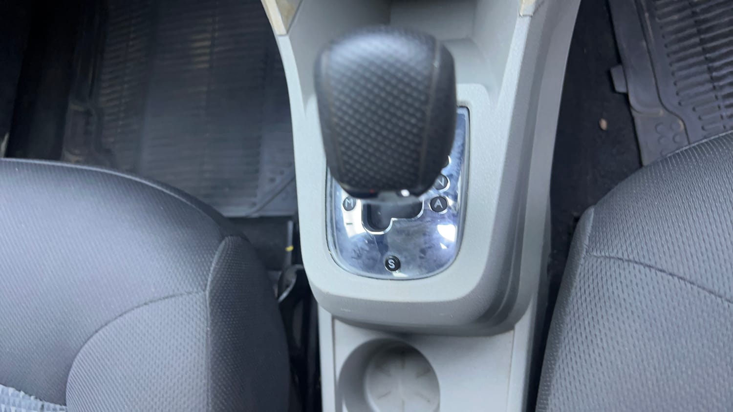 Used 2017 Tata Tiago Revotron XZA Petrol Automatic interior GEAR  KNOB VIEW